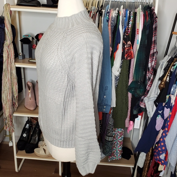 Grey Crewneck Sweater w/ Bishop Sleeves - Picture 7 of 10